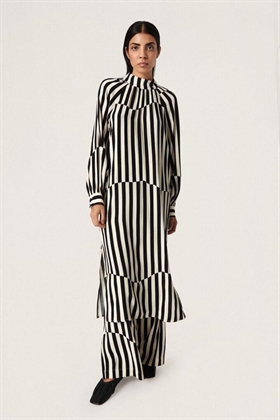 Soaked In Luxury Kjole - SLCamia Dress STUDIO, Irregular Stripes